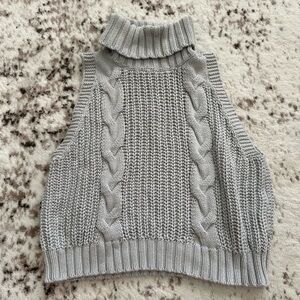 Kendall & Kylie Light Gray Cable Knit Sweater